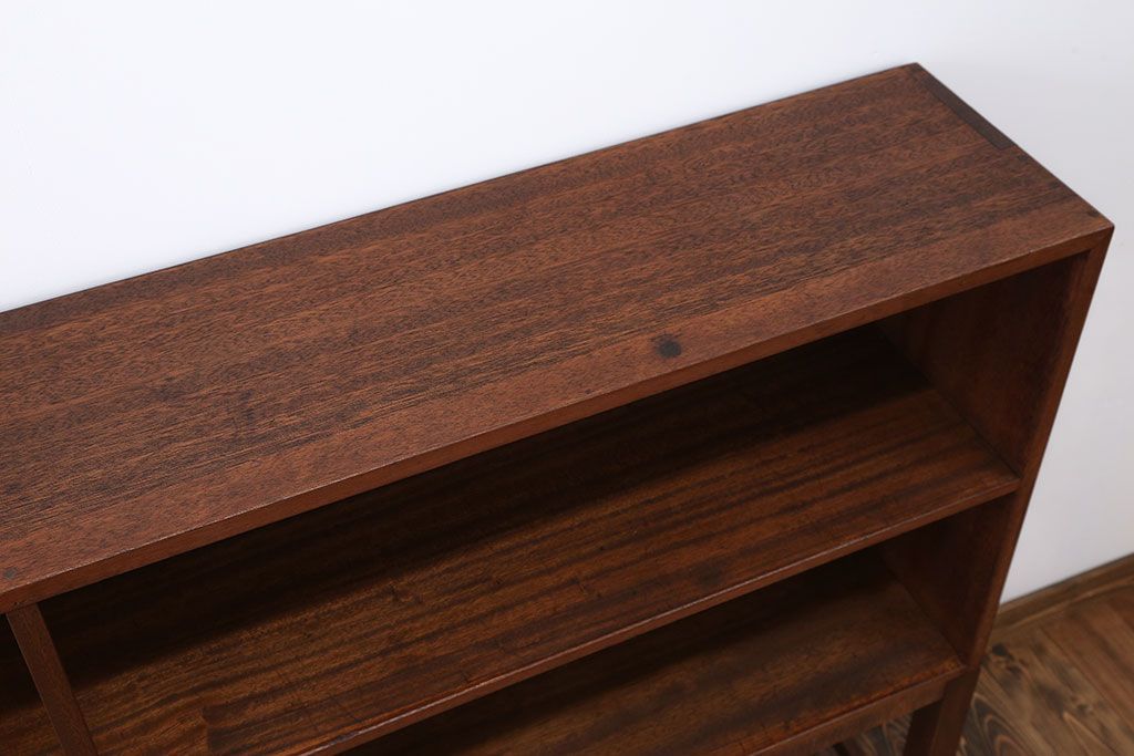 アンティーク家具　アンティーク　高い脚付き飾り棚