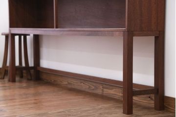 アンティーク家具　アンティーク　高い脚付き飾り棚