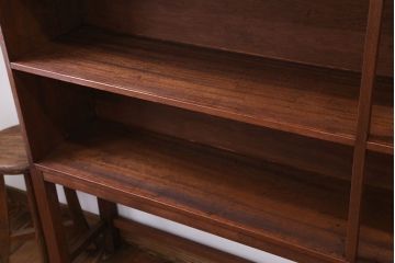 アンティーク家具　アンティーク　高い脚付き飾り棚