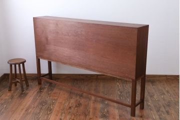 アンティーク家具　アンティーク　高い脚付き飾り棚