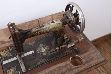 アンティーク雑貨　イギリスアンティーク　ジャンク品　R.STERNのミシン