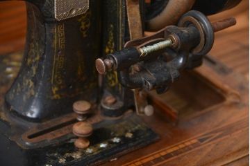 アンティーク雑貨　イギリスアンティーク　ジャンク 卓上ミシン