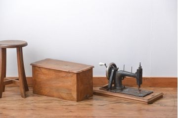 アンティーク雑貨　イギリスアンティーク　ジャンク 卓上ミシン