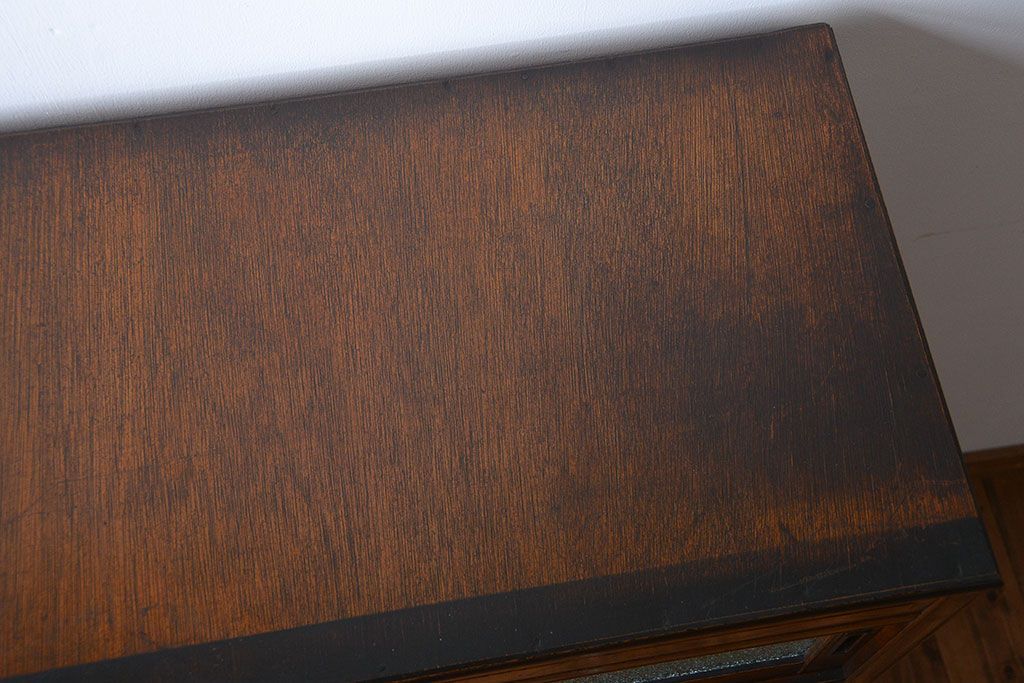 レトロ家具　昭和レトロ　ダイヤガラス入りカップボード