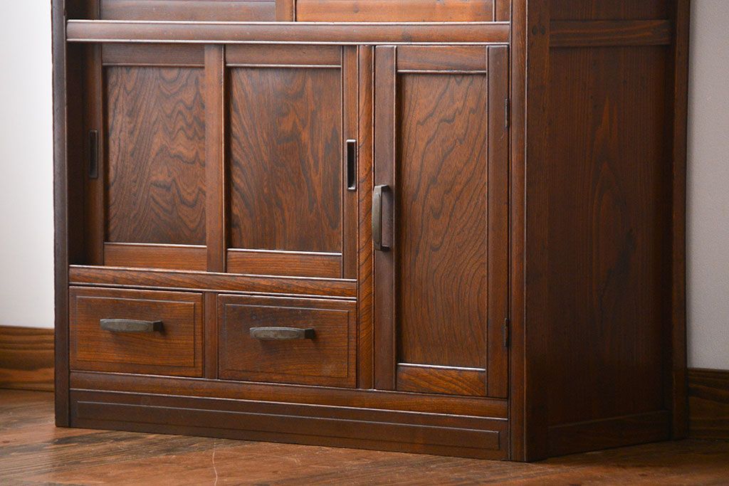 レトロ家具　昭和レトロ　ダイヤガラス入りカップボード