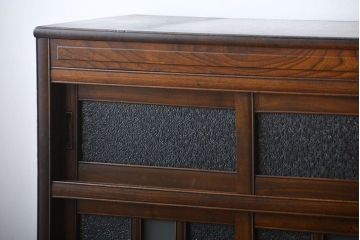 レトロ家具　昭和レトロ　ダイヤガラス入りカップボード