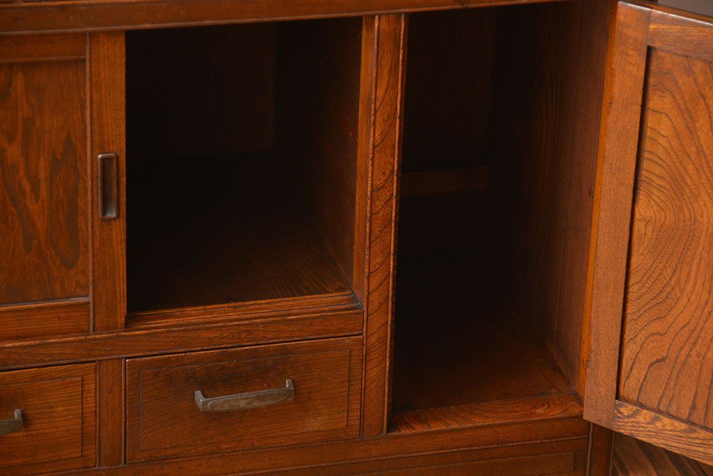 レトロ家具　昭和レトロ　ダイヤガラス入りカップボード