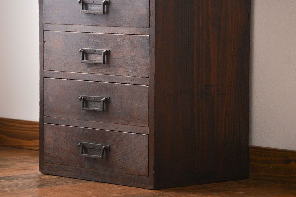 アンティーク家具　古民具・骨董　角手　縦型時代箪笥