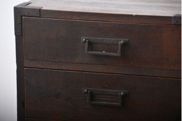アンティーク家具　古民具・骨董　角手　縦型時代箪笥
