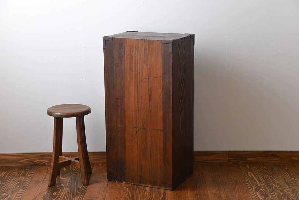 アンティーク家具　古民具・骨董　角手　縦型時代箪笥