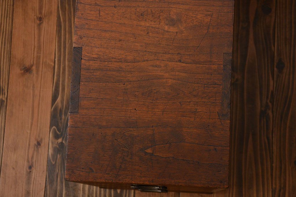 アンティーク家具　 古民具・骨董　桐材!4杯小引き出し