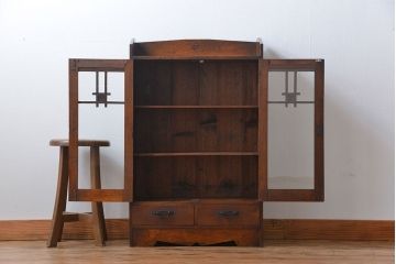 アンティーク家具　アンティーク　栓材でできた和風な本箱