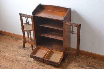 アンティーク家具　アンティーク　栓材でできた和風な本箱