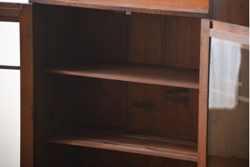 アンティーク家具　アンティーク　栓材でできた和風な本箱