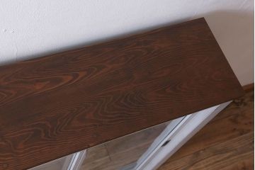 アンティーク家具　アンティークペイント　脚付き!薄型サイドキャビネット(サイドボード)