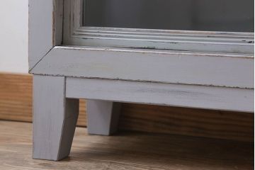 アンティーク家具　アンティークペイント　脚付き!薄型サイドキャビネット(サイドボード)