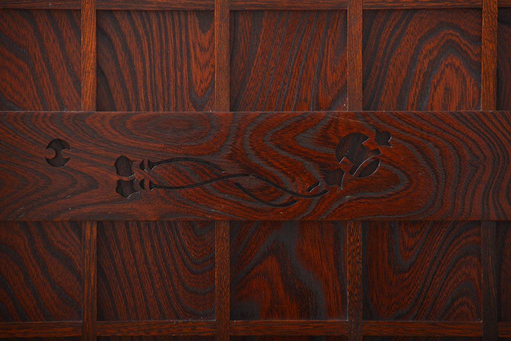 中古　欅の木目が美しい水屋箪笥(1)