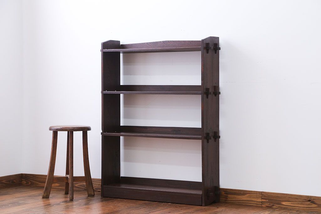 アンティーク家具　アンティーク　背の低い楔(くさび)式本棚