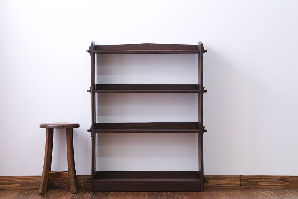 アンティーク家具　アンティーク　背の低い楔(くさび)式本棚