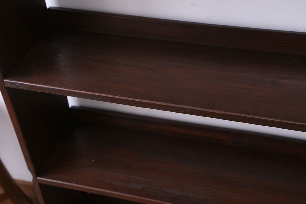 アンティーク家具　アンティーク　背の低い楔(くさび)式本棚