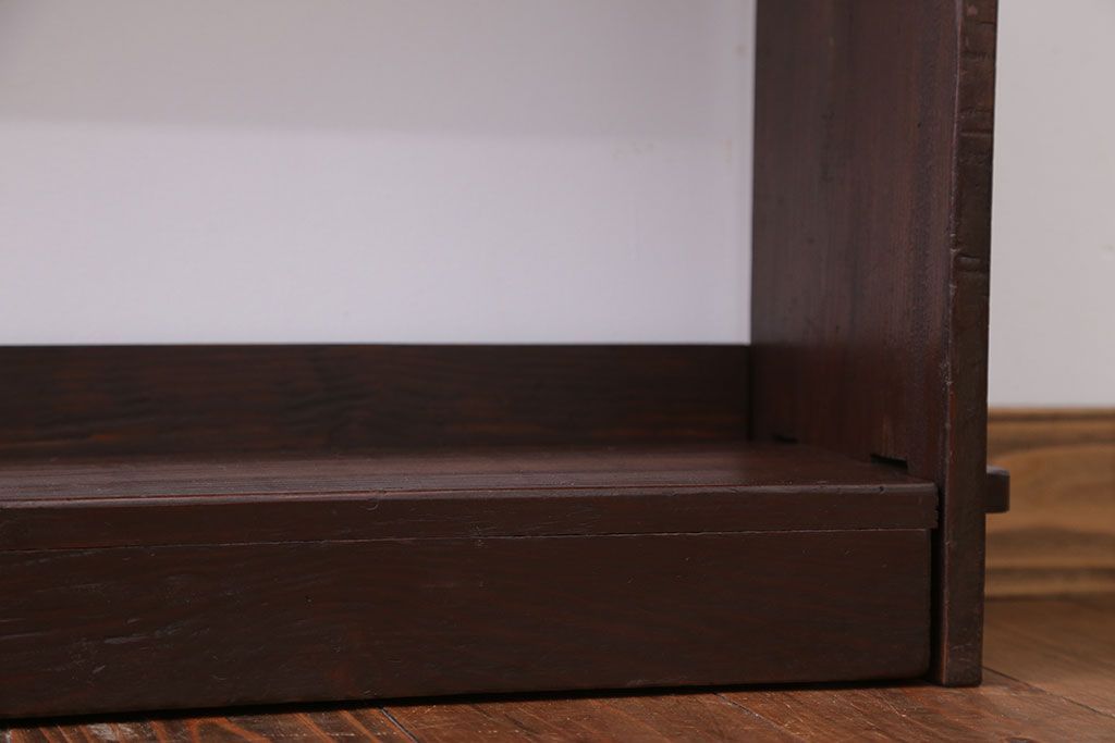 アンティーク家具　アンティーク　背の低い楔(くさび)式本棚