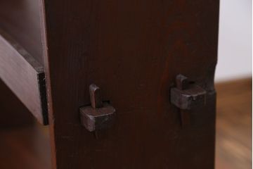 アンティーク家具　アンティーク　背の低い楔(くさび)式本棚