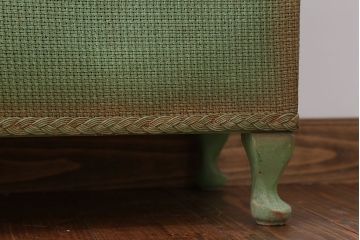 アンティーク家具　イギリスアンティーク　かわいい猫脚サイドテーブル