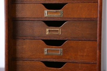 レトロ家具　昭和レトロ　ナラ材　シャッター付き小引き出し