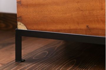 アンティーク家具　アンティーク　鉄脚付き　木製トランクテーブル