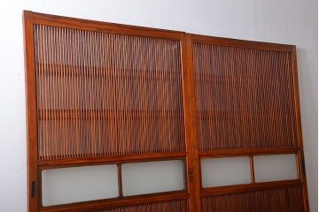 古民具・骨董　裏ガラス付き　幅の広い格子戸2枚セット