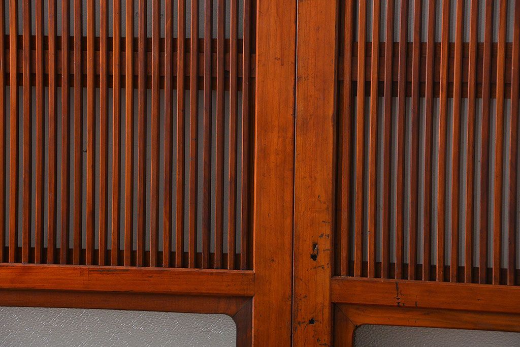 古民具・骨董　裏ガラス付き　幅の広い格子戸2枚セット