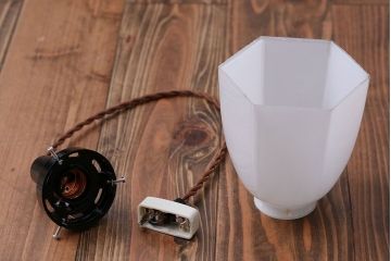 昭和レトロ　六角ガラスシェード照明