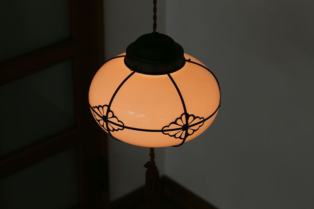 飾り房付き　銅巻　モダンな電笠