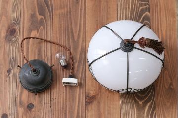 飾り房付き　銅巻　モダンな電笠