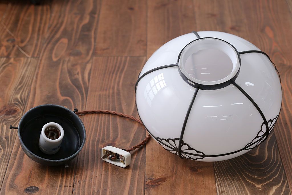 飾り房付き　銅巻　モダンな電笠