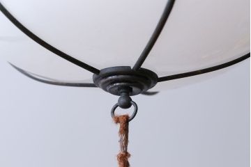 飾り房付き　銅巻　モダンな電笠