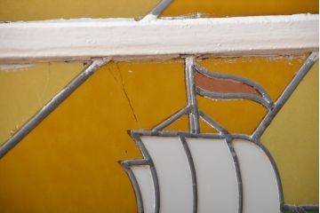 イギリスアンティーク　綺麗なステンドグラス窓