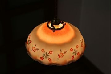 フランスアンティーク　花柄フリルシェード照明(1)