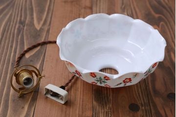 フランスアンティーク　花柄フリルシェード照明(1)