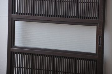 古民具・骨董　裏障子付き　格子戸(1)