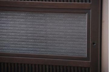 古民具・骨董　裏障子付き　格子戸(2)