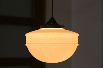 昭和レトロ　陽刻ガラス照明(1)