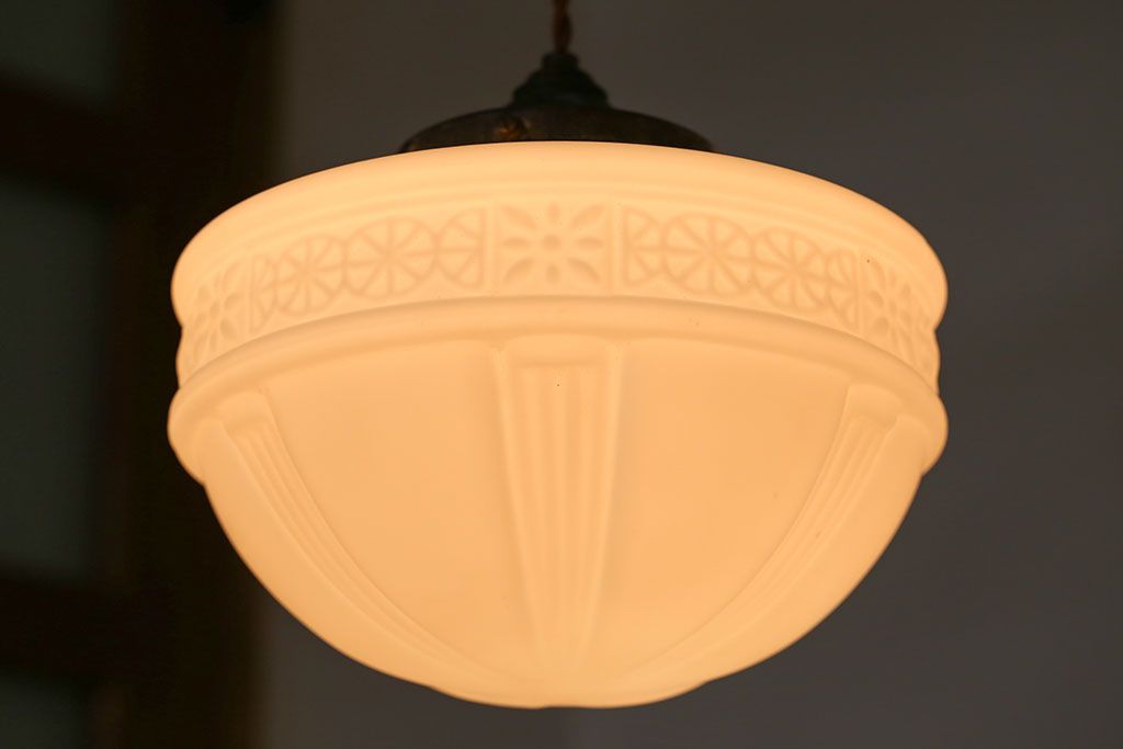 昭和レトロ　陽刻ガラス照明(1)