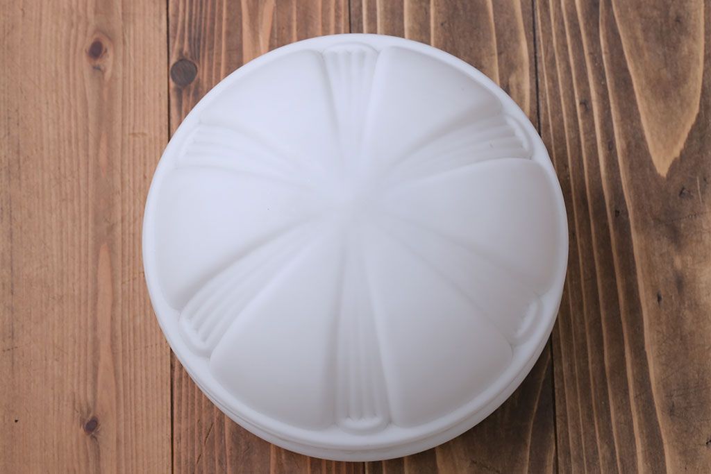 昭和レトロ　陽刻ガラス照明(1)