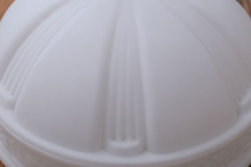 昭和レトロ　陽刻ガラス照明(1)