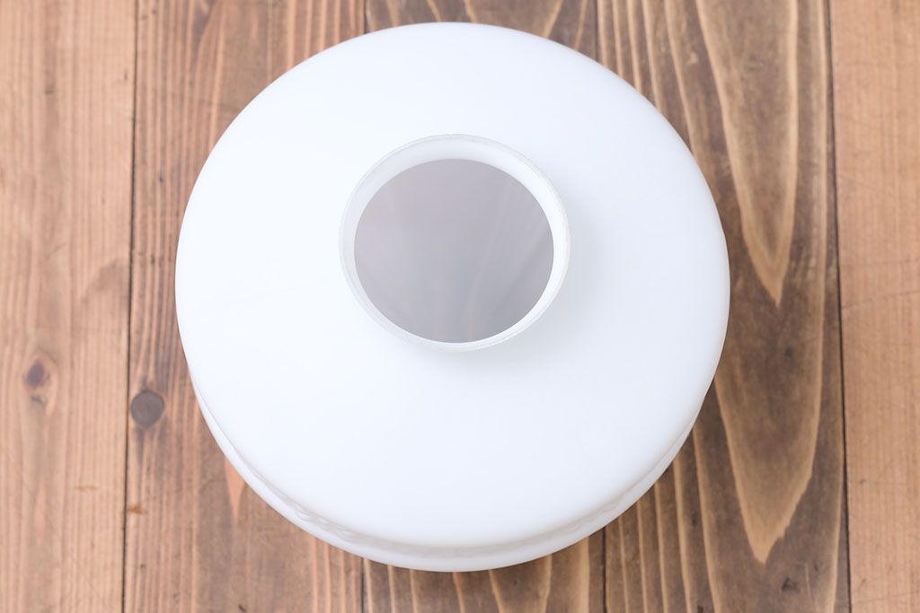 昭和レトロ　陽刻ガラス照明(1)