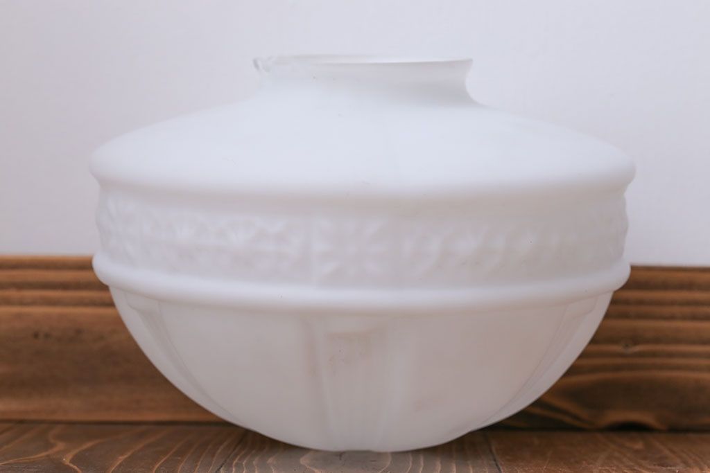 昭和レトロ　陽刻ガラス照明(2)