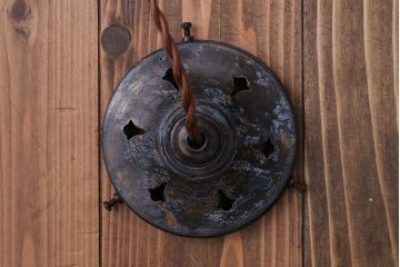 昭和レトロ　陽刻ガラス照明(2)