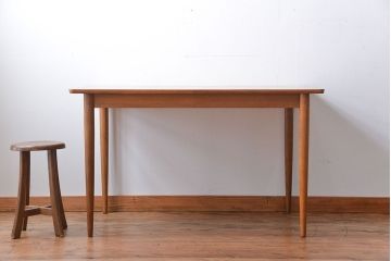 中古　日本楽器(ヤマハ製)　ダイニングテーブル