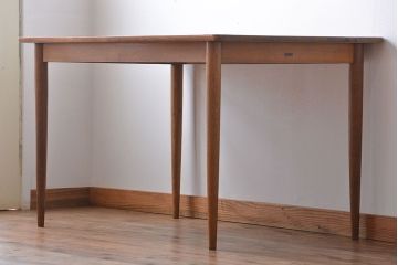 中古　日本楽器(ヤマハ製)　ダイニングテーブル